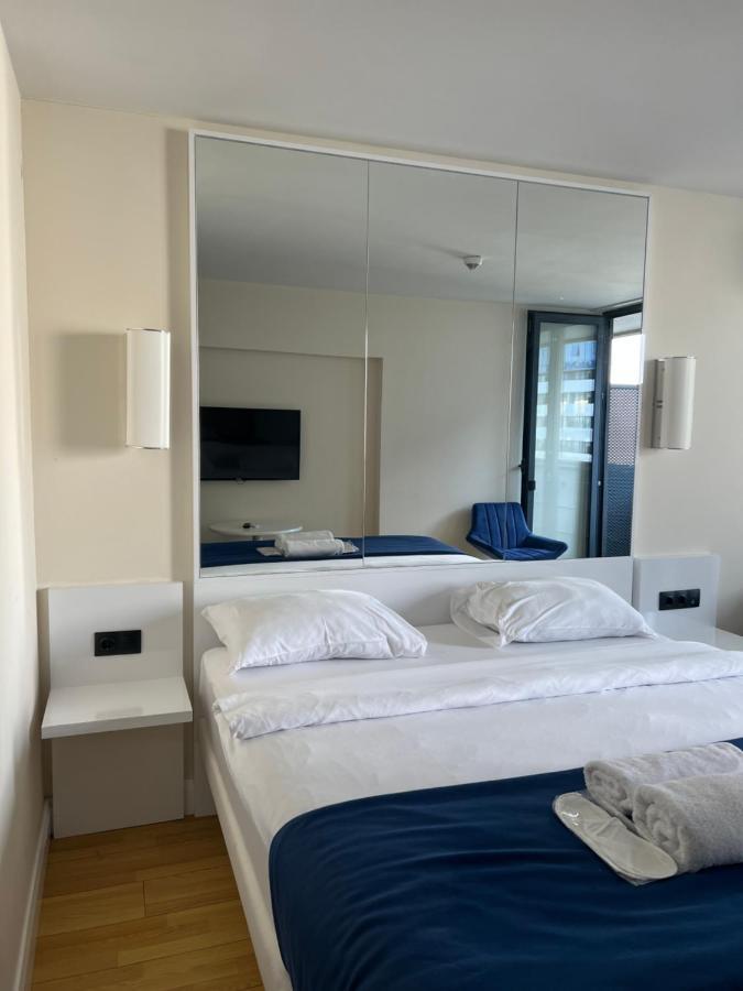 Orbi City Aparthotel Black Sea View Batoemi Buitenkant foto