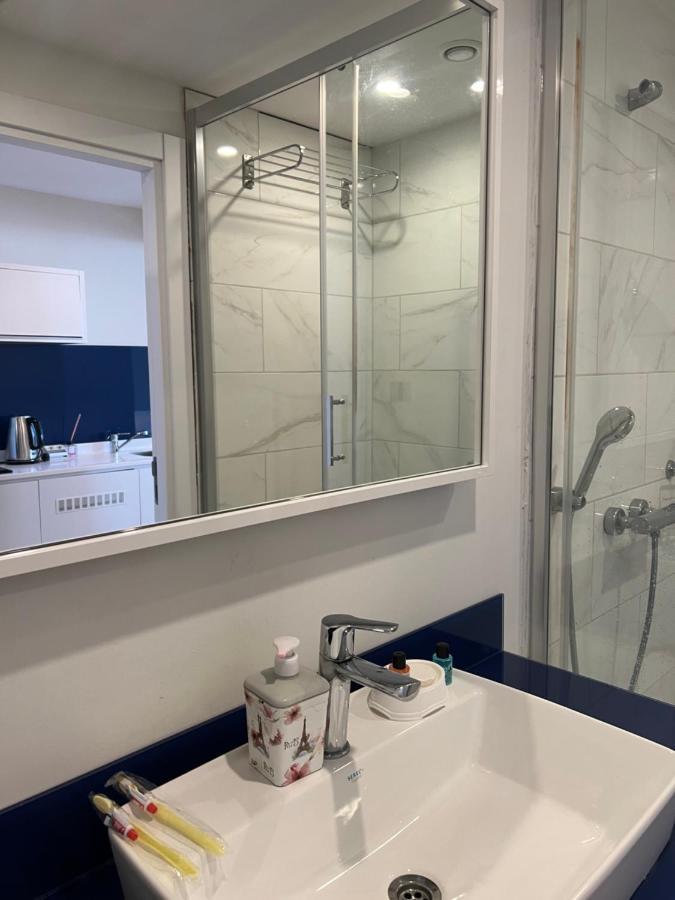 Orbi City Aparthotel Black Sea View Batoemi Buitenkant foto