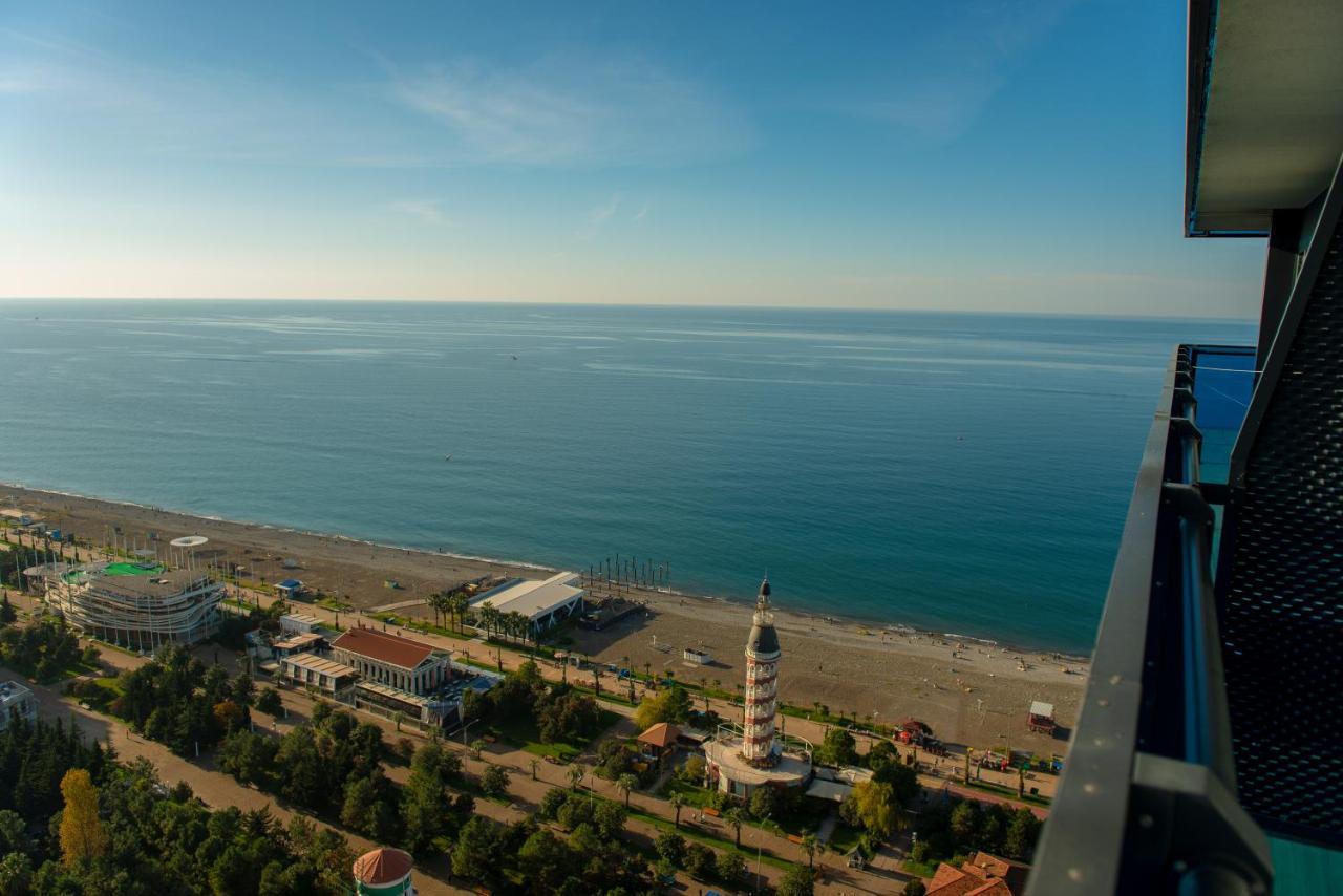 Orbi City Aparthotel Black Sea View Batoemi Buitenkant foto