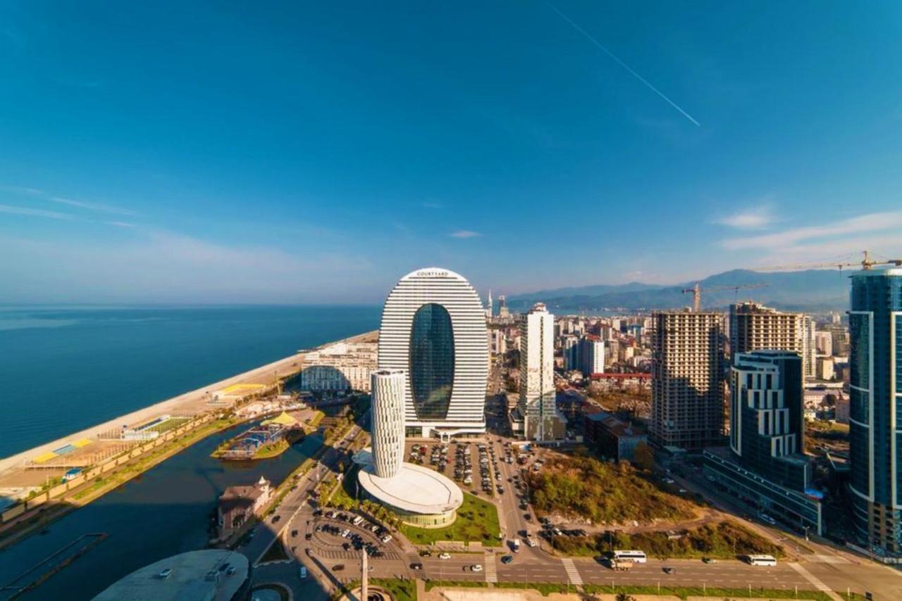 Orbi City Aparthotel Black Sea View Batoemi Buitenkant foto