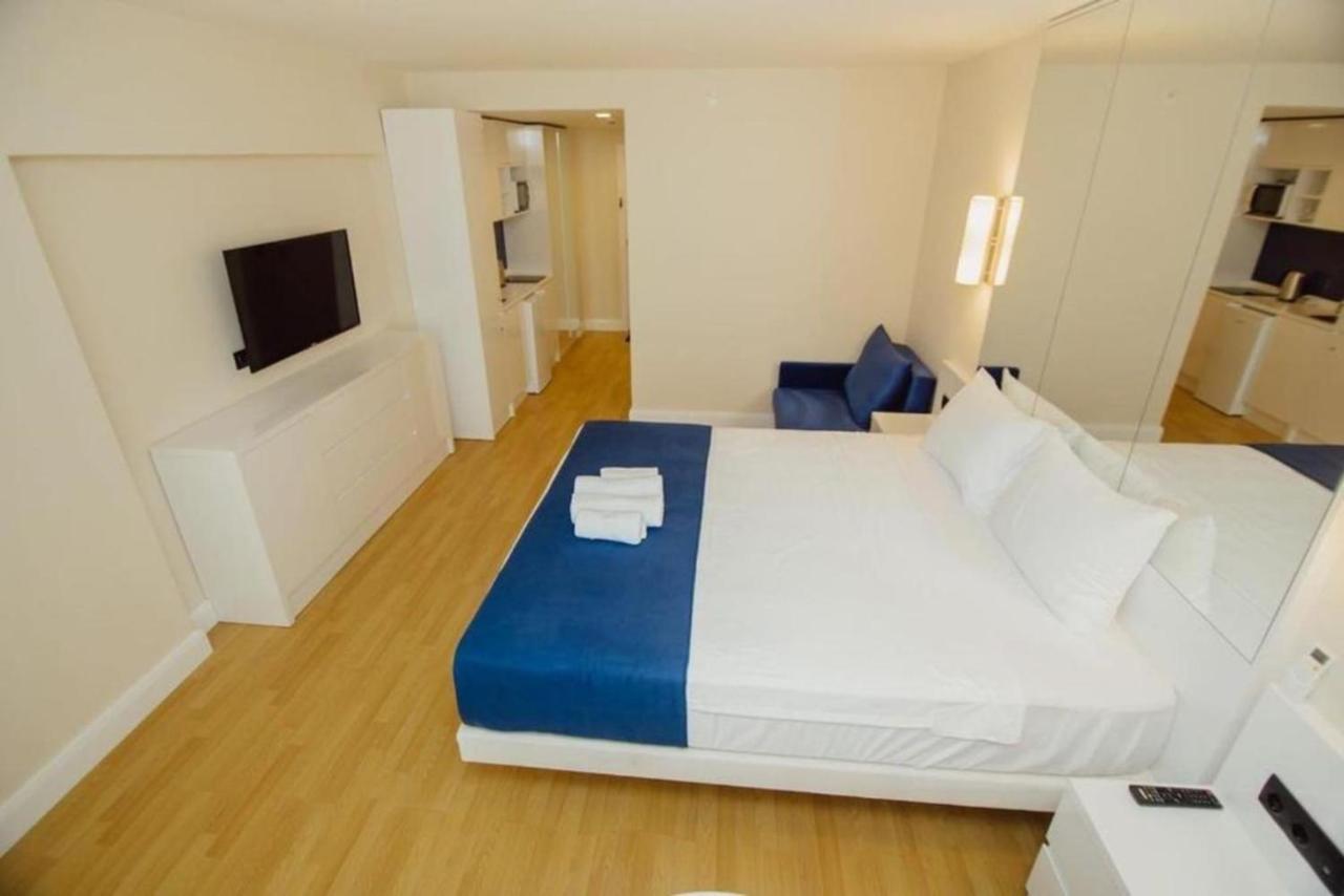 Orbi City Aparthotel Black Sea View Batoemi Buitenkant foto