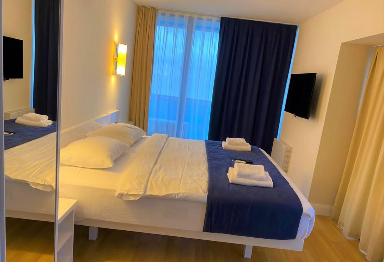 Orbi City Aparthotel Black Sea View Batoemi Buitenkant foto
